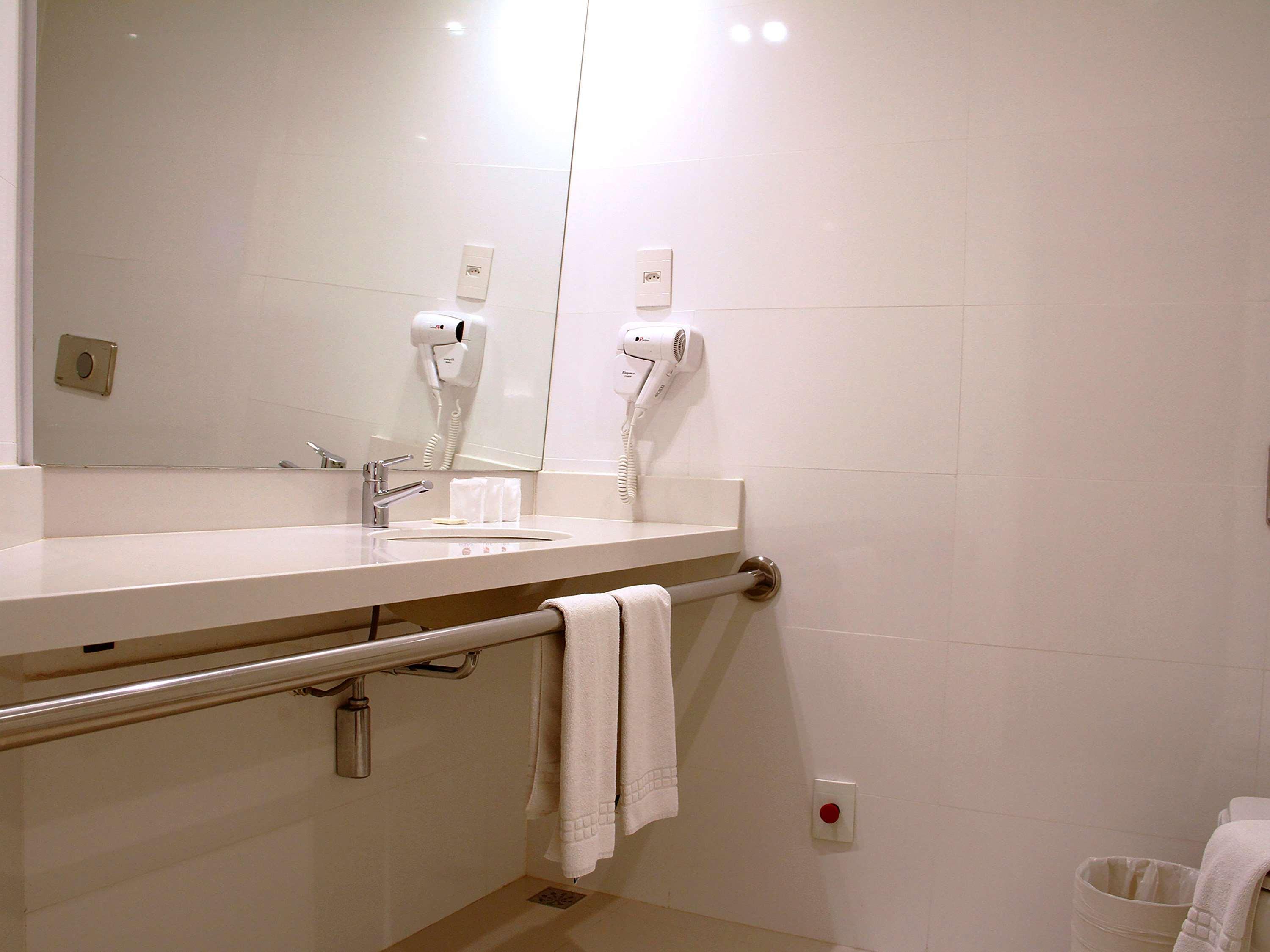Ibis Styles Brasília Aeroporto Hotel 3*